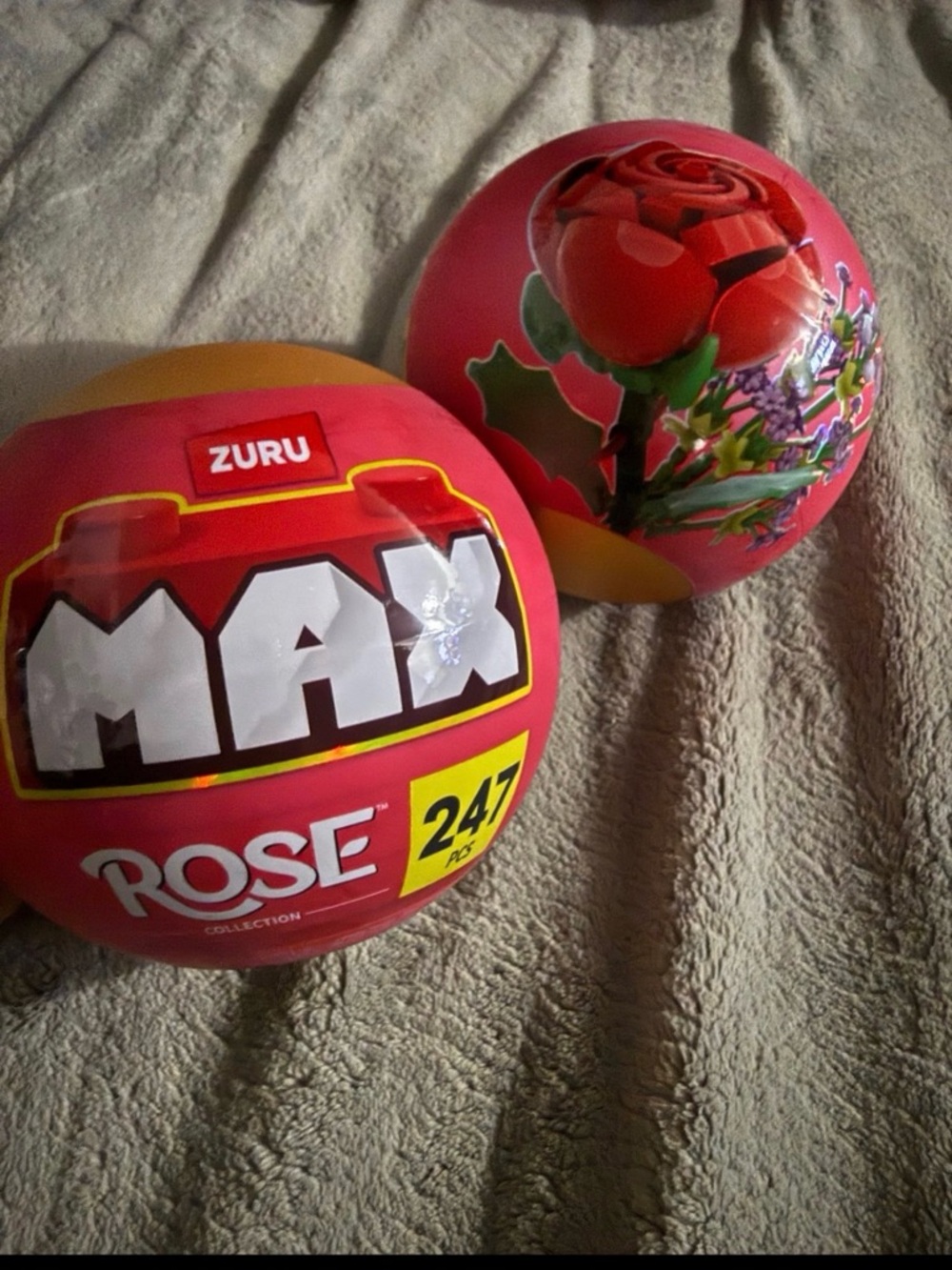 ZURU MAX Rose Collection Surprise Ball
